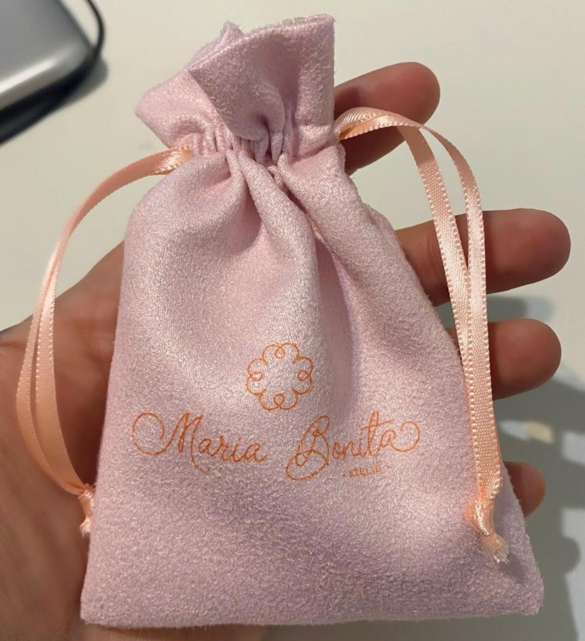 300un Tam7x10cm SUEDE - R$3,80cada